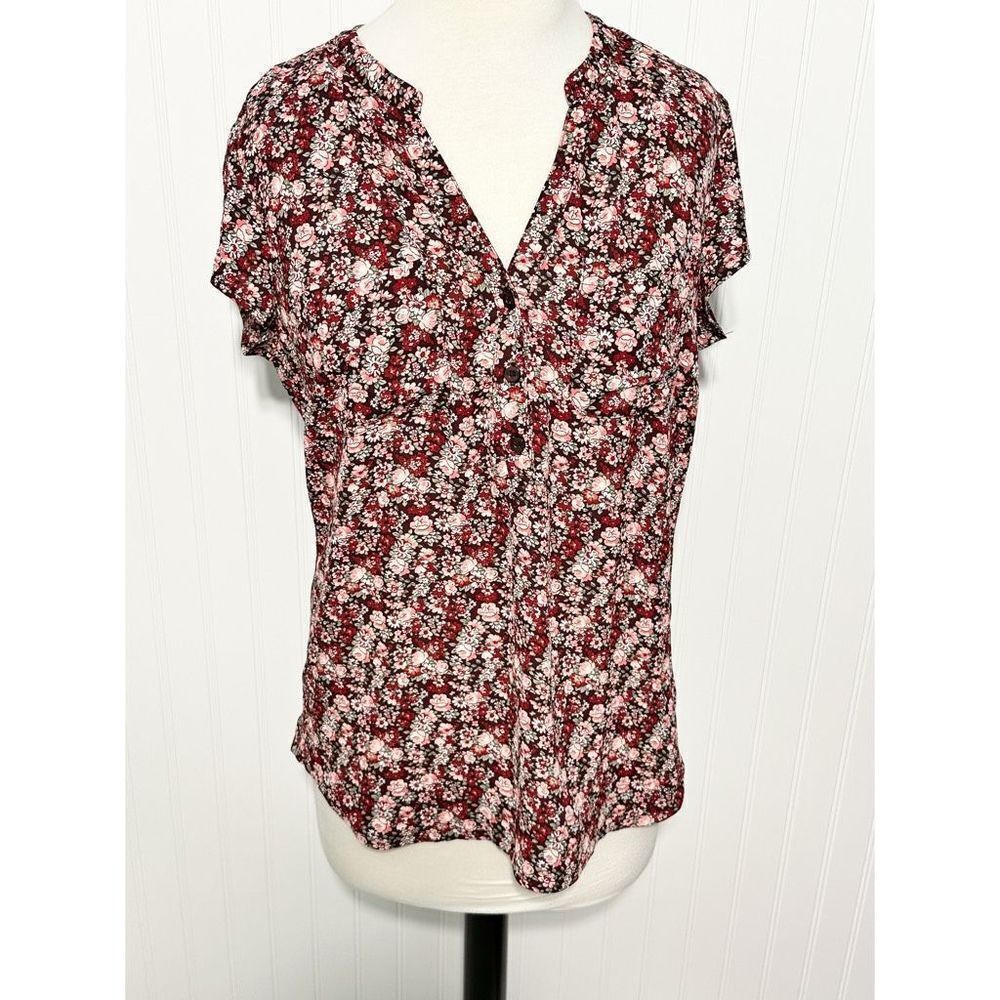 Soho New York & Company Women's Floral Split V-neck‎ 3-Button Blouse Red Medium